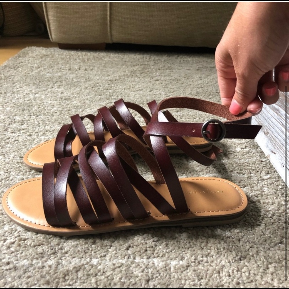NEW American Eagle Brown Leather Sandals